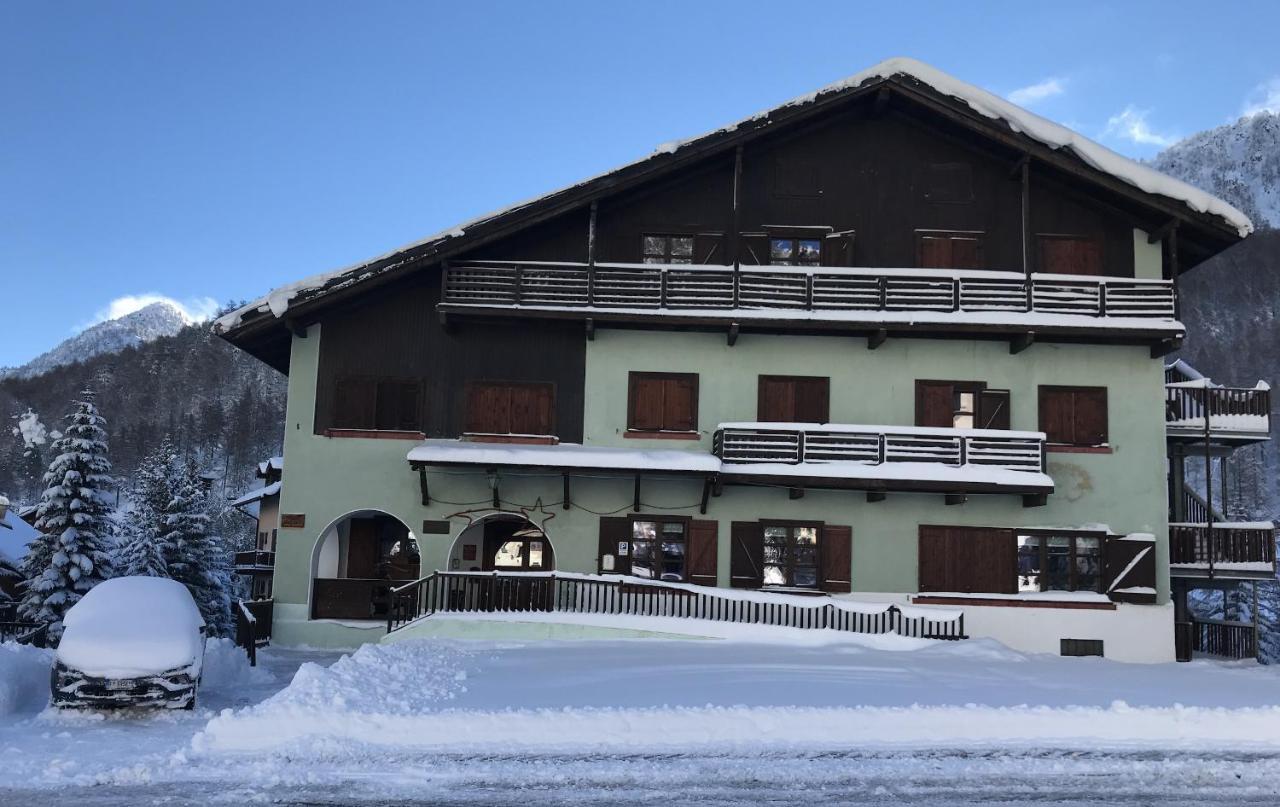 Chalet Della Luna 克拉维埃 外观 照片
